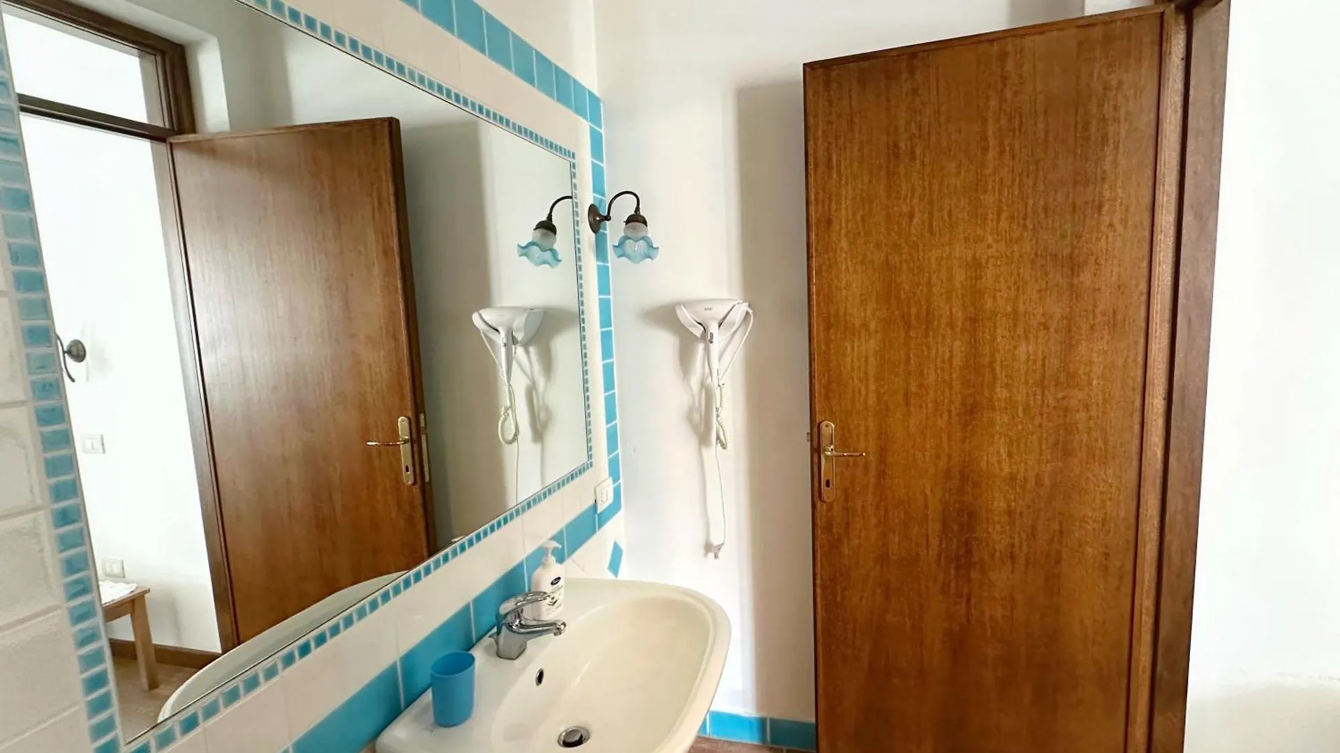 Couette-café B&B Tre - Rooms & Relax Oristano
