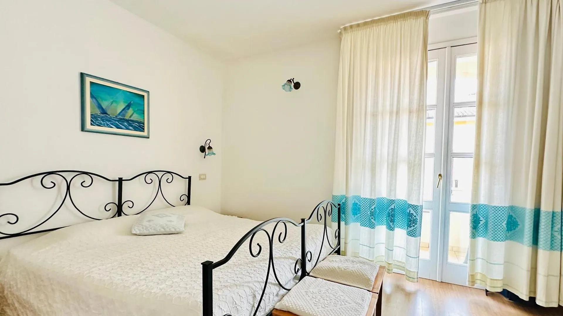 B&B Tre - Rooms & Relax 오리스타노 0*,