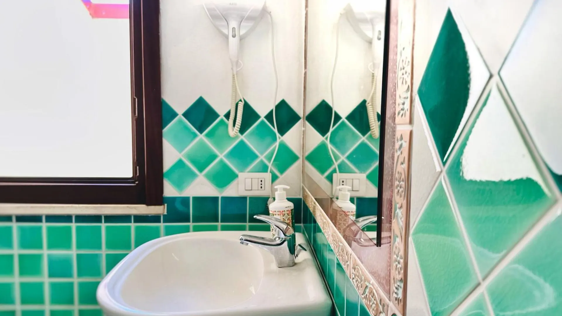 B&B Tre - Rooms & Relax Oristano 0*,