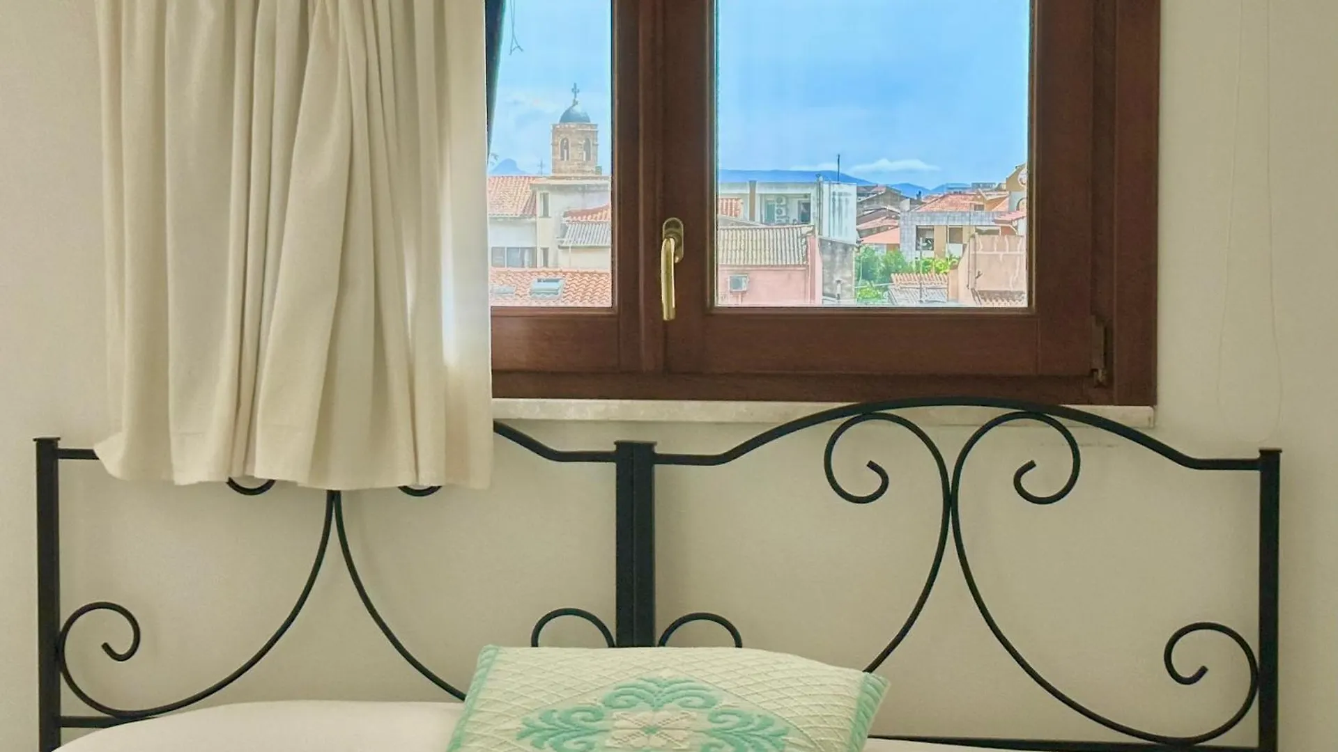 فندق مبيت وإفطار أوريستانو B&B Tre - Rooms & Relax